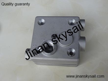 3968085-CH Cummins QSC Air compressor cylinder head 3968085-CH