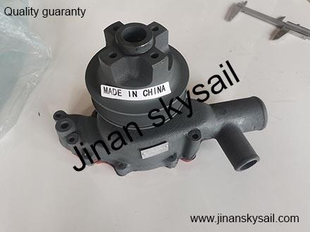 13A16-07511 G0100-1307100 Higer KLQ6796 Water pump 13A16-07511 G0100-1307100