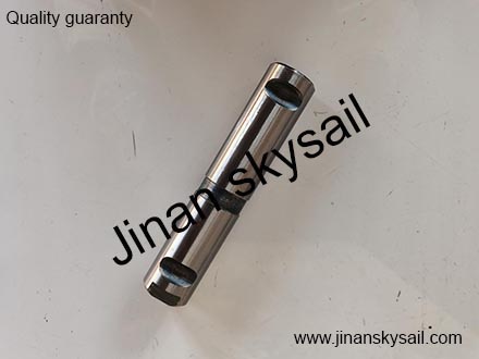 29F01-01252 Higer KLQ6108 Front leaf spring pin 29F01-01252