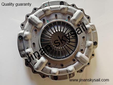 16KF9-01090 Higer KLQ6796 Clutch cover 16KF9-01090