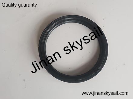 31Q68-03080 31H11-03505 30Q1R-0001001039 Higer KLQ6796 KLQ6896 Front wheel hub oil seal 31Q68-03080 