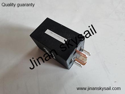 37M60-55110V01020 VT-RKQ207A Higer KLQ6796 Guyana Relay 37M60-55110V01020 VT-RKQ207A