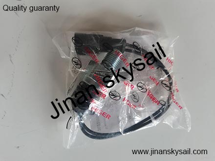 37HED-43001 Higer KLQ6920 Brake lamp switch 37HED-43001