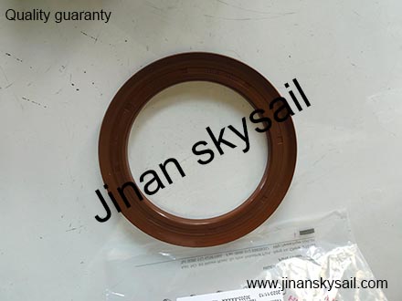 3104080-FQ99A Higer KLQ6932 Rear wheel hub oil seal 3104080-FQ99A