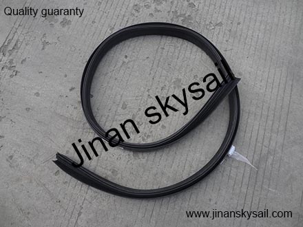 82A66-31400 Higer KLQ6891 Rear wheel cover rubber strip 82A66-31400