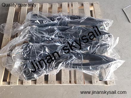 82HA1-02701-B 82HA1-02801-B Higer KLQ6856 Rear view mirror arm 82HA1-02701-B 82HA1-02801-B