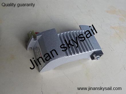 8RL3023C 8RL3023C-ZU Yutong Alternator volatage regulator 8RL3023C 8RL3023C-ZU