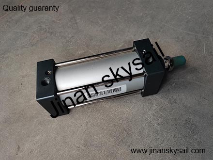 9100-90-18420 Zhongtong LCK6105HG Door pump assembly 9100-90-18420