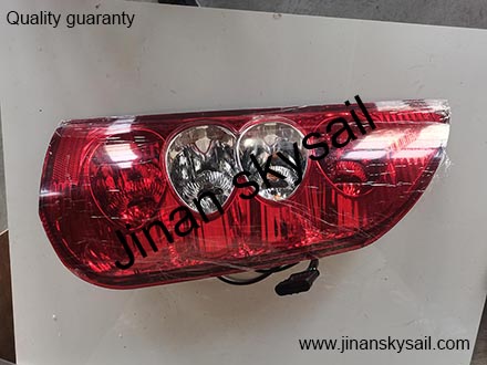 4133-80-00005 4133-80-00005R Zhongtong dongyue LCK6112G Rear combination lamp 4133-80-00005 4133-80-