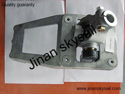 17A01-03010-A Gear lever seat Higer KLQ6119
