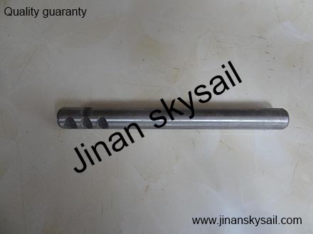 17N01-02660 gearbox 4 5 gear fork shaft Higer KLQ6758