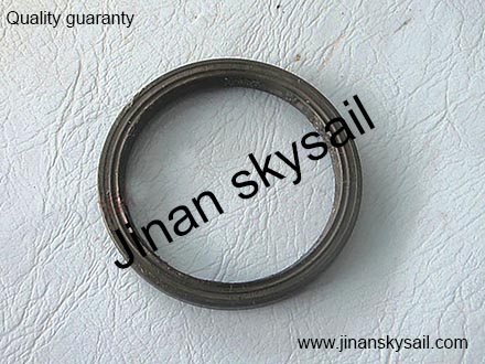 24A16-01521 Axle shaft oil seal Higer KLQ6796 KLQ6856