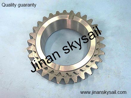 17UF3-01729 Main shaft 4 gear Higer KLQ6125
