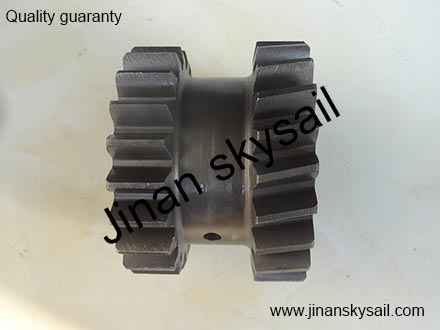 17N01-01880 Reverse shaft reverse gear Higer KLQ6758