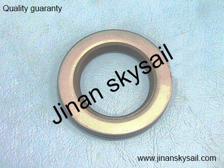 17T22-0003003022 Input shaft oil seal Higer KLQ6796 KLQ6856 KLQ6108