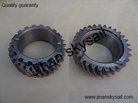 17RS2-01716 1086304055 Main shaft 6 gear  Higer KLQ6920 ZF S6-100