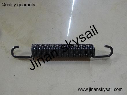24V5C-02518 Rear brake shoe return spring Higer KLQ6125