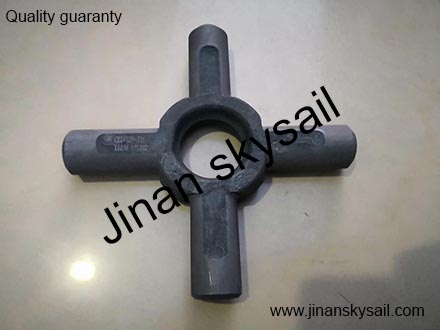 24KA5-02521 Differential spider shaft Higer KLQ6891 KLQ6895 KLQ6896 KLQ6920 KLQ6932