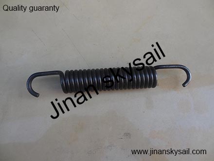 24E03-0001005048 Rear brake shoe return spring Higer KLQ6108 KLQ6119