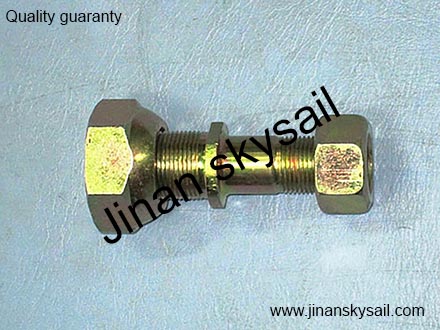31C49-03504 Right wheel bolt Higer KLQ6668