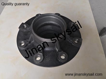 31B-04015 Rear wheel hub Higer KLQ6856