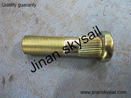 30XC1-00010-B01051 Front wheel bolt Higer KLQ6119