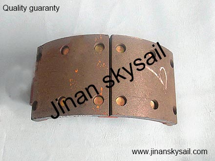 35C49-01503 Front brake shoe Higer KLQ6668