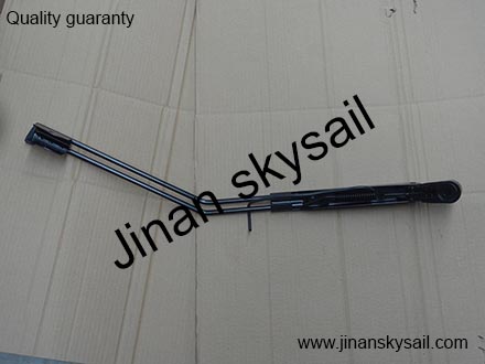 37M60-28509FP Left wiper arm Higer KLQ6108