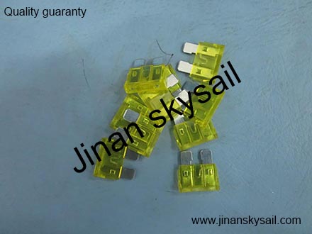 37M60-05507 30A fuse Higer KLQ6108