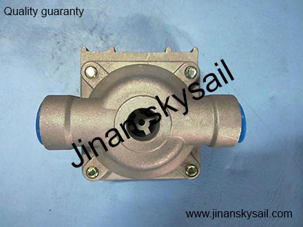 35C40-0000103020 Quick release valve Higer KLQ6668