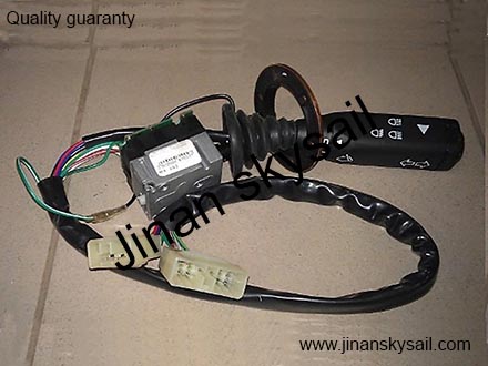 34DLV152-100-01 37E01-04011A 37E01-04011 Combination switch Higer KLQ6119