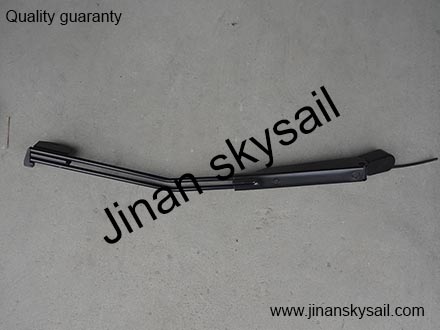 37J20-2801001002 Right wiper arm Higer KLQ6668