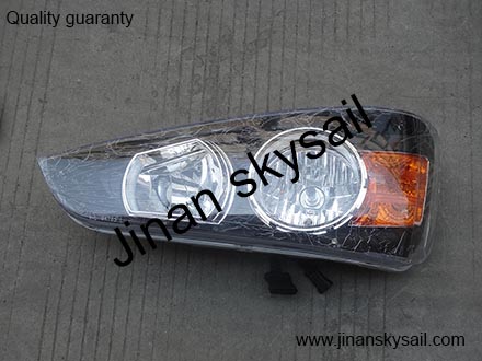 37ME1-72100-AMP 37ME1-72200-AMP Front head lamp Higer KLQ6920
