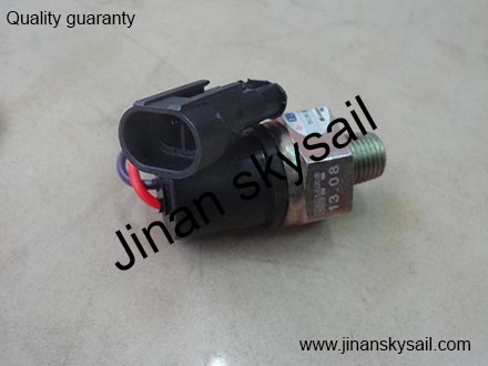 38A07-05002 Brake light brake air pressure sensor switch Higer KLQ6896 KLQ6109