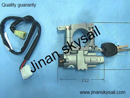 37UVL-04012-AMP Ignition switch Higer KLQ6119