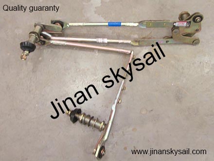 37V03-28502 Wiper link rod Higer KLQ6119