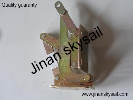 55V01-08872-B1 Right hinge Higer KLQ6119