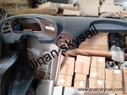 53J20-05010 Main dashboard Higer KLQ6668