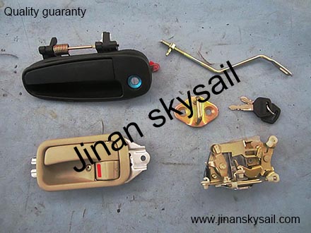 64J20-05010 Driver's door lock Higer KLQ6668