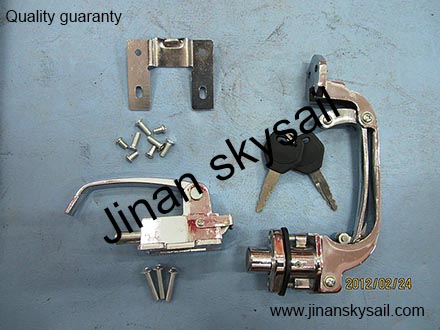 62J03-05010 Middle door lock assembly Higer KLQ6668