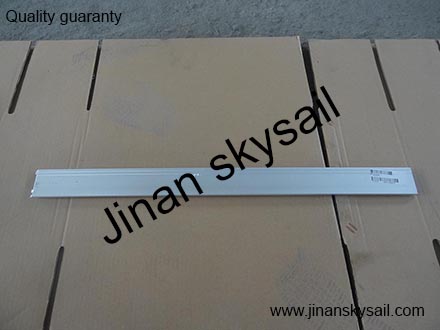 61V02-00035 Up door alluminium panel trim Higer KLQ6119