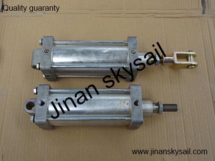 61MA1-08504 Door pump assembly Higer KLQ6108