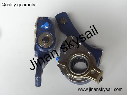 3551ZD-020 Brake slack adjusting arm Higer KLQ6119