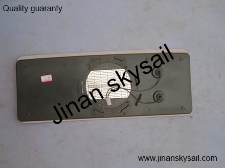 82V11-02604 Right Rear view mirror main glass Higer KLQ6119