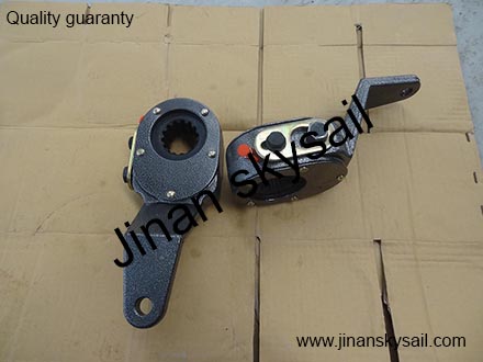3551CK-010 Front left brake slack adjuster arm Higer