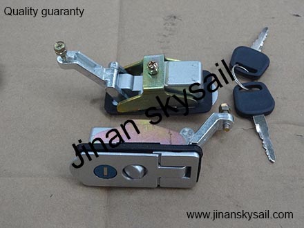 82HA1-34130A Baggage trunk door lock Higer