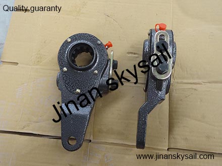 3502205-1H Left Brake slack adjuster arm Higer