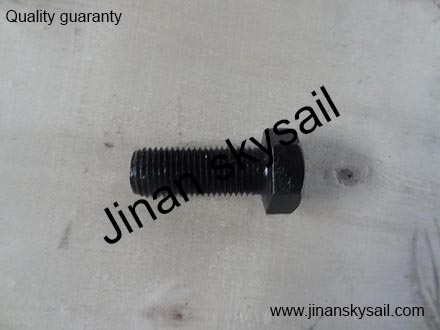 Q151B1435TF2 Axle shaft bolt Higer